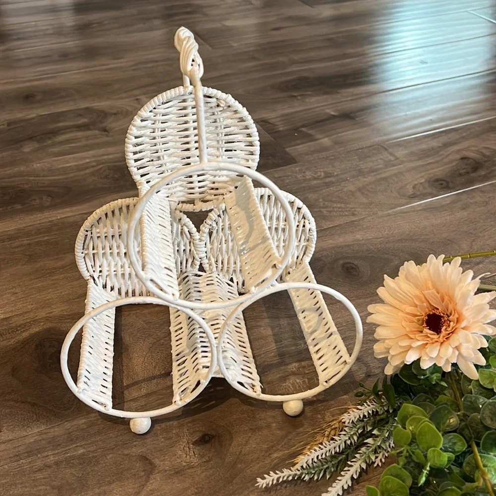 FARMHOUSE White wicker wine bottle holder - Picture 3 of 7